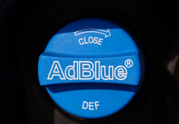 AdBlue nachfüllen: Wichtig für moderne Dieselfahrzeuge